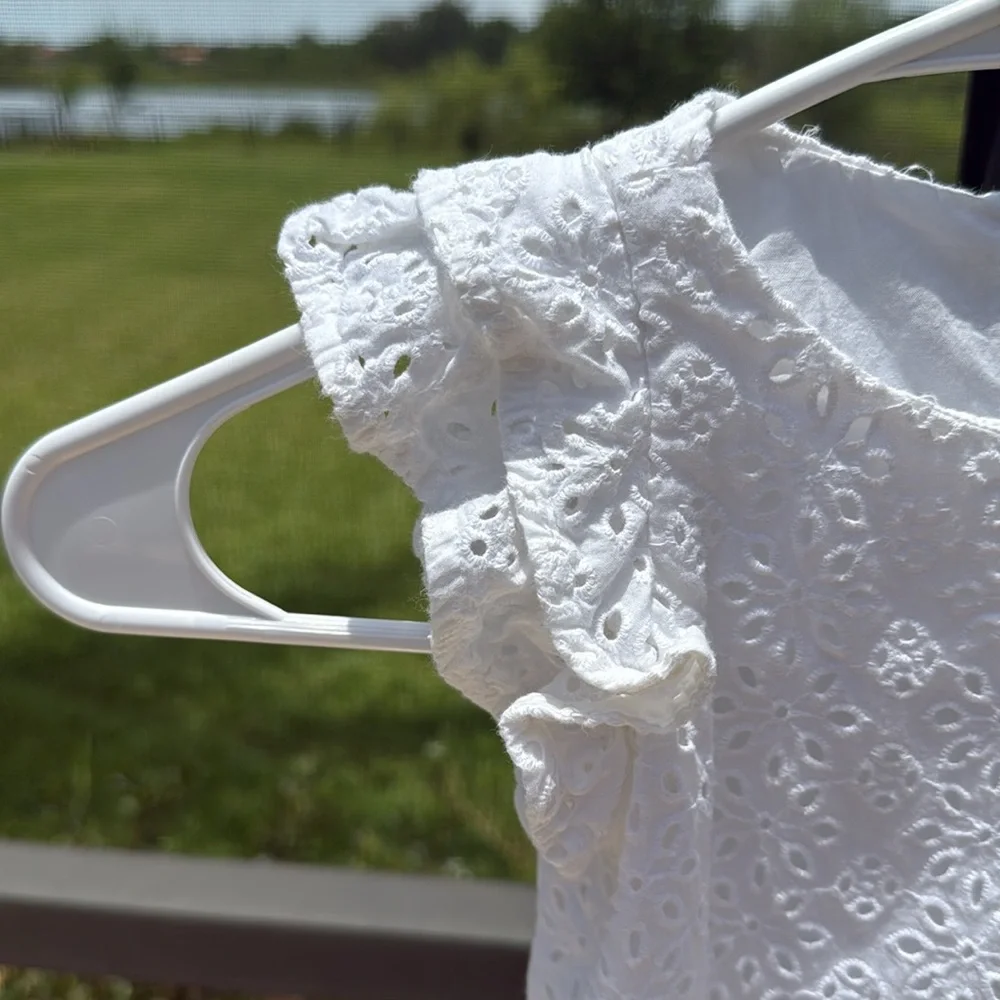 Ralph Lauren white Eyelet Dress Lined 100% cotton 2/2T